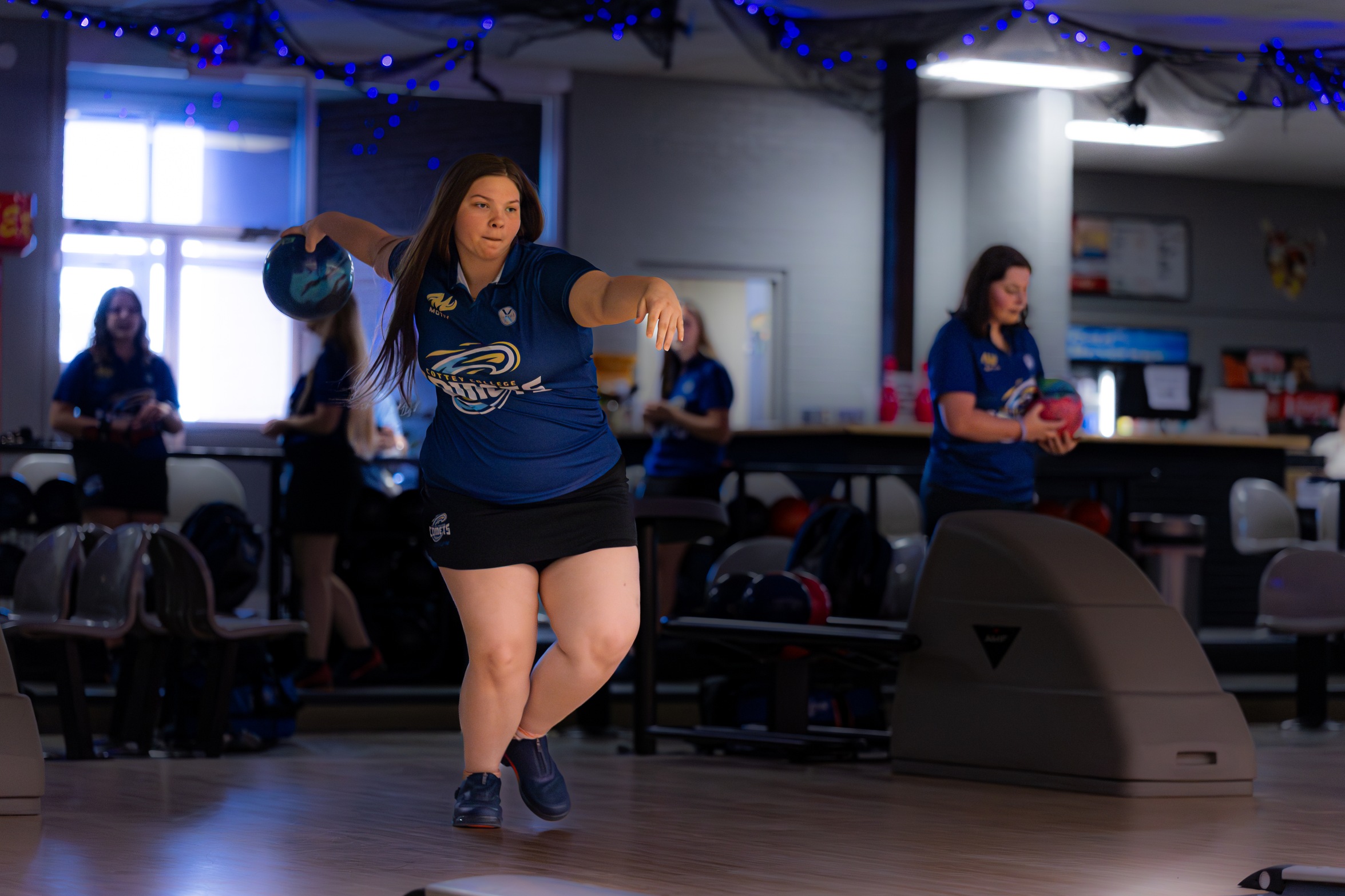 Comets Bowling Takes on NAIA West Open